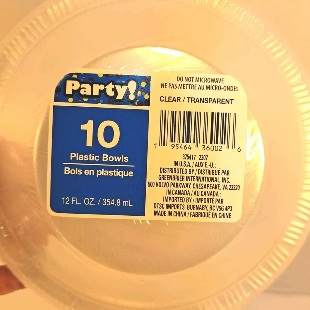 Set of Disposable Clear Plastic Sectioned Dinner Plates (x7) and Bowls (x6)